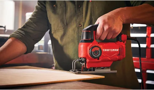 Vista 7 de CRAFTSMAN Sierra de calar, 4 ajustes orbitales, hasta 3,000 SPM, 5 amperios, con cable (CMES610)