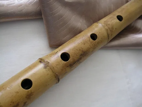 Vista 7 de 1.8 Zen Shakuhachi. Instrumento pentatónico. w. Boquilla de bambú natural y extremo de raíz.