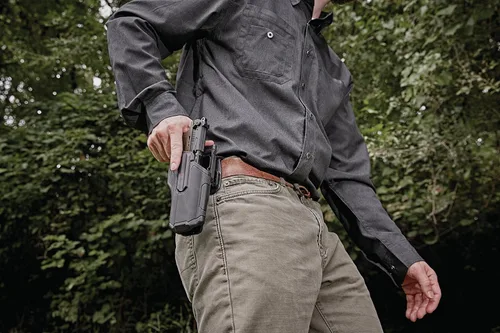 Vista 4 de BLACKHAWK Omnivore Multi Fit Estuche para Pistola Sin Soporte para Luz, Derecho, Negro, Talla Única