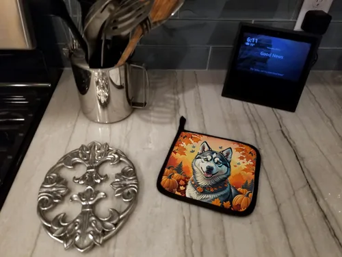 Vista 2 de Caroline's Treasures DAC1074PTHD Siberian Husky Fall Pair of Pot Holders Kitchen Heat Resistant Pot Holders Sets Oven Hot Pads for Cooking Baking