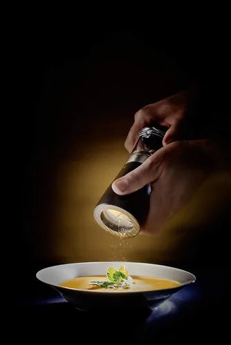 Vista 2 de Peugeot - Molino de nuez moscada manual Madras - Molinillo de especias - Acero inoxidable, acrílico y madera de haya, chocolate