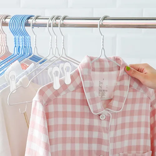 Vista 8 de Clips de plástico para colgar – Paquete de 30 clips multiusos para colgar ropa, clips de dedo para bebés y faldas y pantalones, color blanco