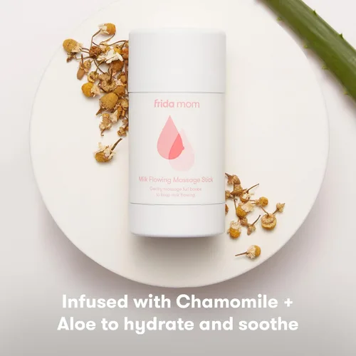 Vista 4 de Barra de Masaje Frida Mom para Flujo de Leche para Madres Lactantes, Infundida con Manzanilla + Aloe para Hidratar y Calmar