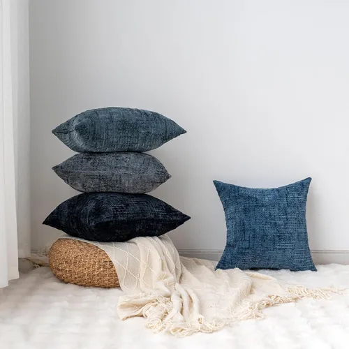 Vista 5 de Fundas de almohada decorativas de 18 x 18 pulgadas, juego de 4, suaves, sólidas, de estilo granja, fundas de almohada de chenilla para sofá, fundas