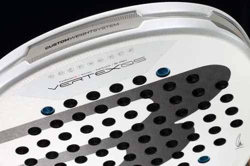 Vista 6 de BULLPADEL Pala de pádel Vertex 05 2026 Juan Tello Pala Padel para equilibrio y control multiusos Potencia de aire, cara Xtend-Carbon 12K