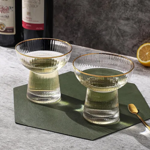 Vista 3 de Lysenn Juego de 4 vasos de Margarita sin tallo, elegantes vasos de cóctel con rayas verticales, cristalería soplada a mano de primera calidad