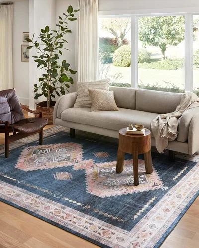Vista 2 de Loloi Heidi Collection HEI-03 Denim/Blush Alfombra Decorativa de 2'-0" x 5'-0