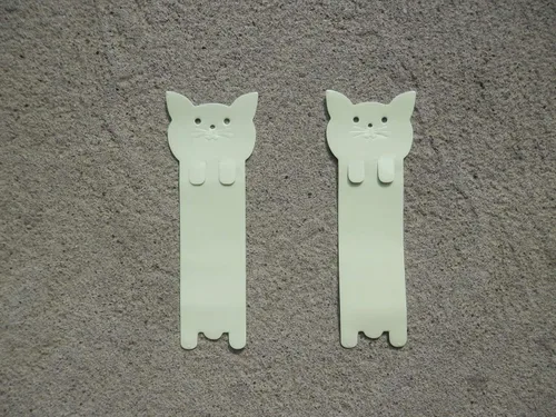 Vista 2 de CAT BOOKMARKS ~ Glow In The Dark! ~ Set of 2 ~ for Gifts Presents Awards Book Lovers Diary Notebook School Textbook Reader Album Planner Letter