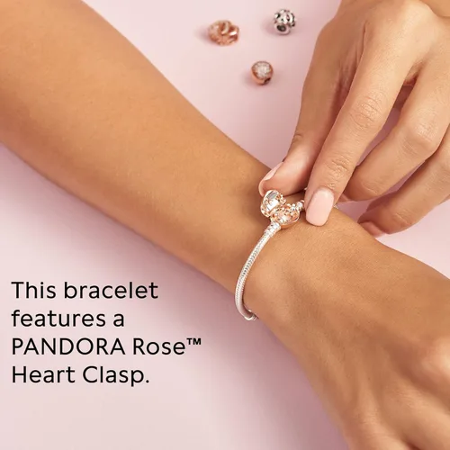 Vista 4 de PANDORA Jewelry Moments Heart Clasp Snake Chain Charm Bracelet