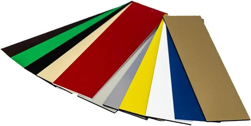 Vista 2 de Espacios en blanco para grabado de placa de nombre, 1 x 8 pulgadas (paquete de 5), negro/dorado