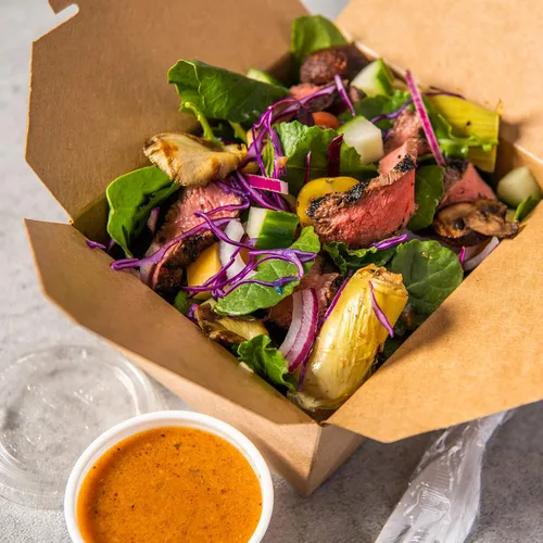 Vista 6 de French's Stone Ground Dijon Mustard, 32 onzas, un recipiente de 32 onzas de mostaza Dijon hecha con chardonnay real, perfecto para sándwiches