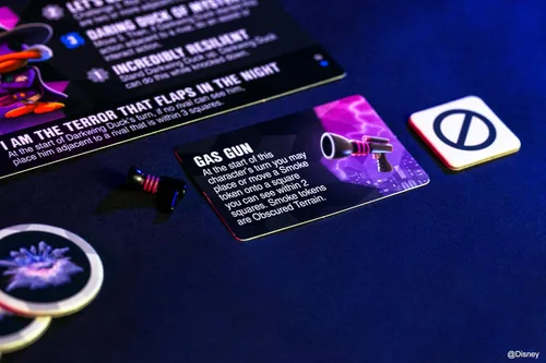 Vista 6 de Funkoverse El pato Darkwing 100 Expansion - Exclusiva de Funko Spring Convention.