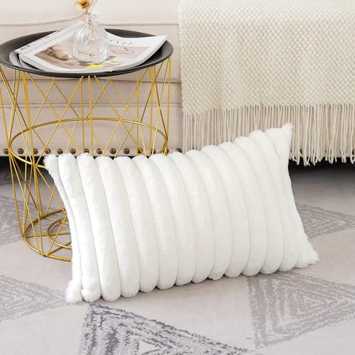 Vista 4 de Soleebee Juego de 2 fundas de cojín decorativo de terciopelo suave y acogedor, fundas de piel sintética de conejo para sofá, cama, silla, cojines