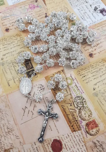 Vista 5 de Collar de rosario con cuentas de cristales transparentes de circón blanco, medalla milagrosa y crucifijo, Metal