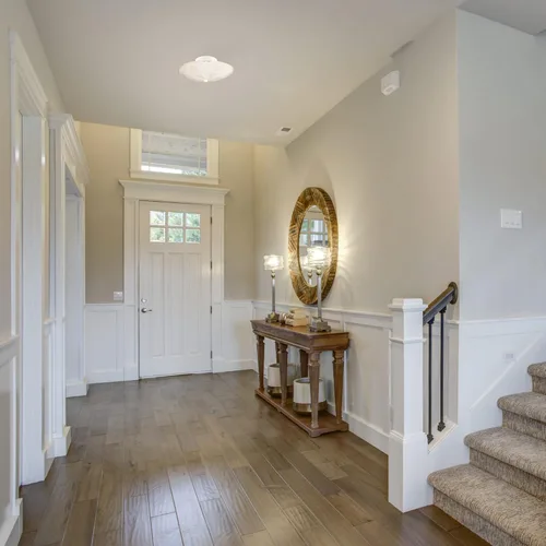 Vista 5 de Design House 501619 Lámpara de techo tradicional de 2 luces para interior con montaje semiempotrado ajustable, vidrio esmerilado para dormitorio