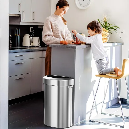 Vista 3 de iTouchless Cubo de basura de acero inoxidable de 23 galones con tapa abierta semicircular y contenedor de reciclaje, 87 litros, diseño delgado y que