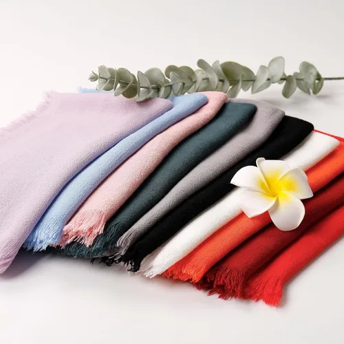 Vista 8 de Juego de 8 servilletas de tela de lino de algodón para el día de San Valentín, servilletas hechas a mano con flecos para bodas elegantes, Navidad