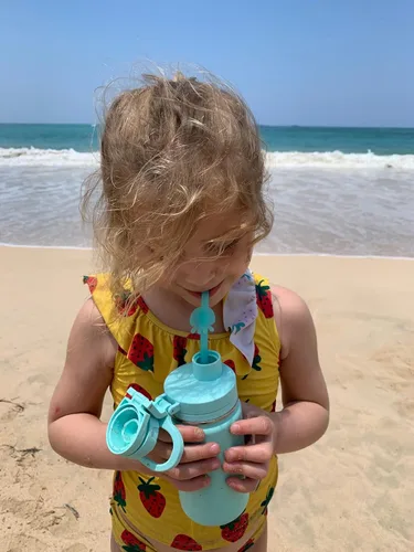 Vista 3 de Pajitas de silicona reutilizables, paquete de 2 + 1 cepillo de limpieza. 7.8 pulgadas de largo, sin BPA, ecológico, silicona de grado alimentario.