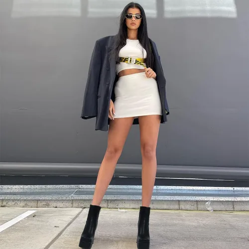 Vista 4 de Goiphrri Botas de tobillo de tacón grueso para mujer con plataforma y puntera cuadrada alta con cremallera punk combate motocicletas a media