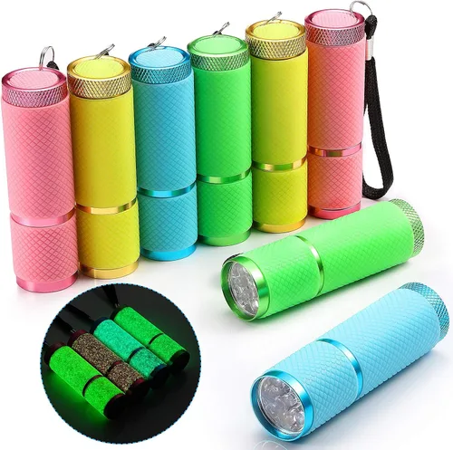 Vista 8 de Mudder 4 mini linternas que brillan en la oscuridad, 9 LED, 4