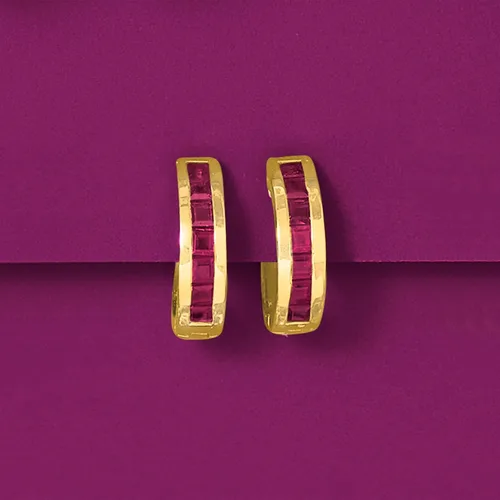 Vista 4 de Ross-Simons Aretes de aro Huggie de rubí de corte cuadrado de 080 quilates en oro amarillo de 14 quilates Gema Rubí