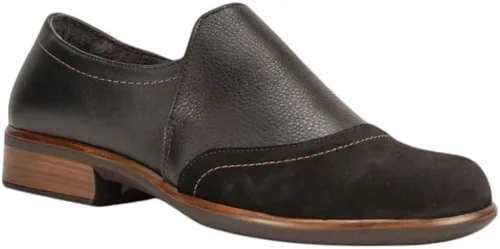 Vista 2 de NAOT Zapatos Angin sin cordones para mujer, Nubuck de terciopelo negro/negro suave Lthr/Nubuck de carbón aceitoso