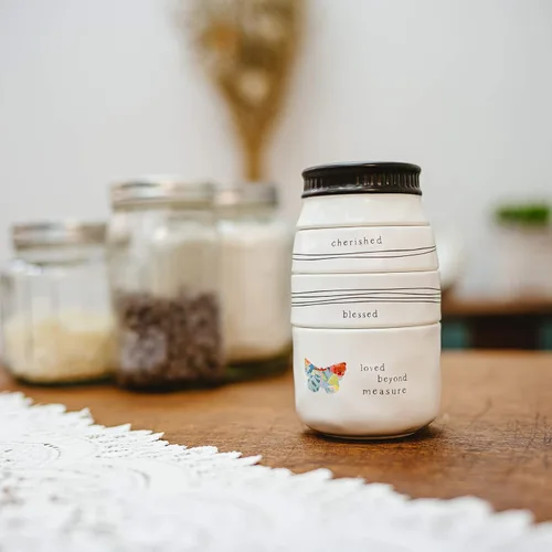 Vista 3 de Pavilion Gift Company Cherished Blessed Loved Beyond Measure - Juego de tazas medidoras apilables de cerámica de 4 piezas (87525), blanco, 6 pulgadas