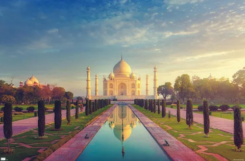 Vista 9 de Trends International Maravillas del mundo - Póster de pared de Taj Mahal, 14.725 x 22.375 pulgadas, versión enmarcada de madera de granero