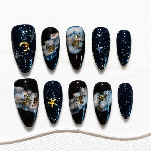 Vista 29 de Sun&Beam Nails Uñas a presión hechas a mano, medianas y largas, almendra, ovalada, azul y blanco, concha de perla, diseño 3D, bonitos dijes