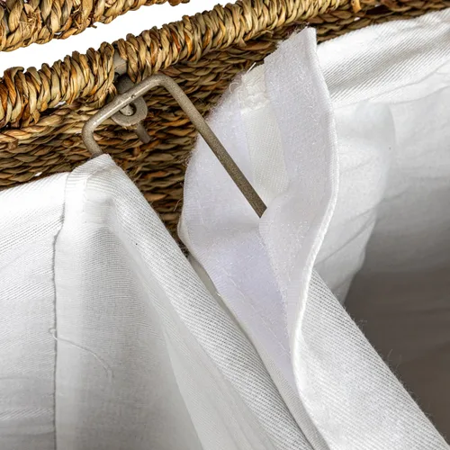 Vista 2 de Household Essentials ML-5445 - Clasificador de ropa sucia de mimbre de 3 compartimentos con tapa Cesta de ropa de 3 secciones