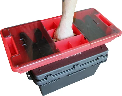 Vista 4 de MTM Mantenimiento portátil de rifl/escopeta y centro de limpieza de pistolas, rojo