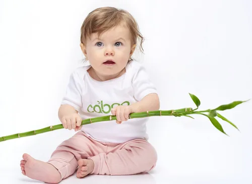 Vista 6 de Caboo Toallitas de bambú para bebés sin árboles, ecológicas derivadas naturalmente para pieles sensibles, con pestañas resellables para viajes, 72