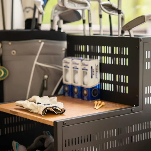 Vista 7 de Organizador de almacenamiento de golf Teal Triangle, almacenamiento gratuito para garaje resistente, contiene palos de golf, bolsas, accesorios