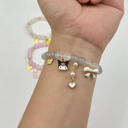 Vista 3 de Juego de pulseras kawaii Kuromi con cuentas de cristal de cinamoroll con dibujos animados, pulseras elásticas de perlas con cuentas, joyería