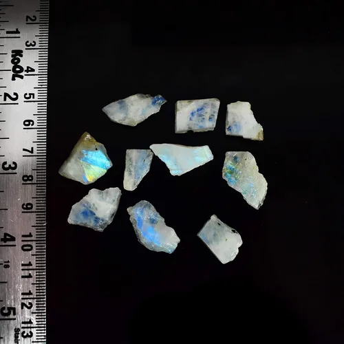 Vista 3 de Gempires Natural Rainbow Moonstone Raw Gemstone Lot, 15 to 25 mm Healing Moonstone Rough Crystals, Rainbow Moonstone Loose Chips for Jewelry Making
