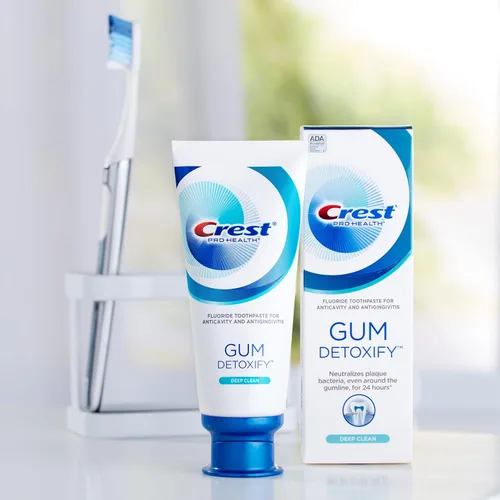 Vista 7 de Crest Pro-Health Advanced Gum Detoxify, Pasta de dientes, Desintoxica Encias, Limpieza Profunda, 4.1 oz (Paquete de 3)