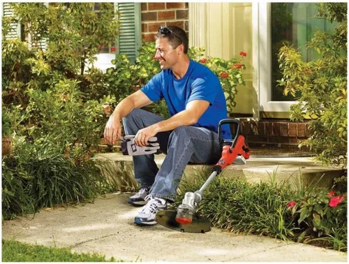 Vista 10 de Black+Decker LST300 - Cortadora y cortadora de bordes de litio de 12 pulgadas / 30.48 cm., 20 V