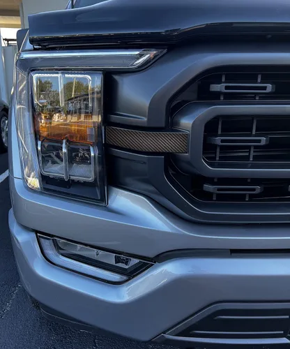 Vista 37 de Rejilla Accent Trim - Compatible con F-150 2021-2023