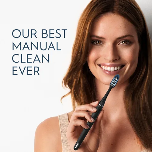 Vista 2 de Oral-B Clic - Cepillo de dientes manual, color blanco cromado, con 1 cabezal de repuesto y soporte magnético para cepillo de dientes