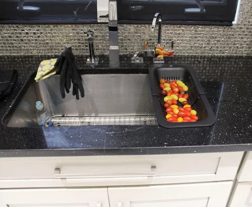 Vista 5 de Colador extensible para colocar sobre el fregadero, plegable, de plástico, para frutas, verduras, pasta, espagueti, escurridor, cesta multiusos