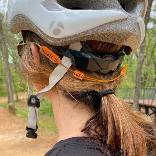 Vista 2 de Luxe Performance Cable Strap Adjustable No Tail Sunglass Strap Eyewear Retainer Sunglasses, Eyeglasses, Prescription Glasses