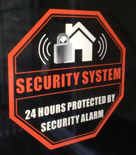 Impreso en el lado adhesivo, (4 unidades) 4 x 4 pulgadas – 24 horas protegido por el sistema de alarma antirrobo de seguridad – Etiqueta adhesiva de