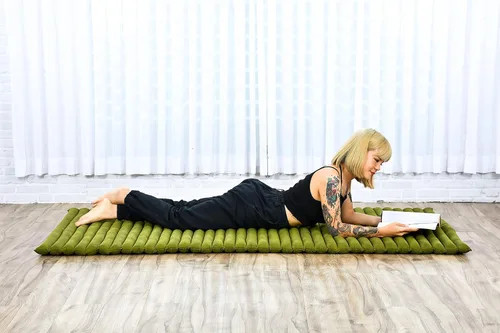 Vista 43 de Leewadee colchón tailandés enrollable para cama de invitados, tapete de yoga, para masaje tailandés, ecológico, orgánico y natural.