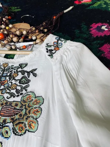 Vista 5 de Ukrainian Vyshyvanka Shirt, Ukrainian Traditional Blouse, Summer Embroidered Blouse, Bohemian Chic Style Top, Gift for her