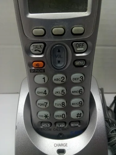 Vista 3 de Panasonic KX-TGA520M - Auricular de accesorios para teléfonos ampliables de la serie KX-TG5200M