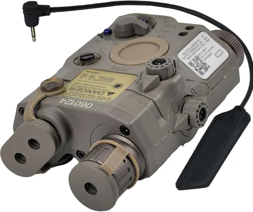 Vista 9 de ATAIRSOFT PEQ Caja de batería con linterna LED y mira roja para AEG GBB CQB