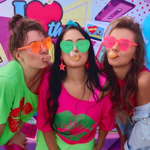 Vista 3 de 4PCS Heart Glasses for Women - Cute Sunglasses for Party, Festivals & Color War Accessories