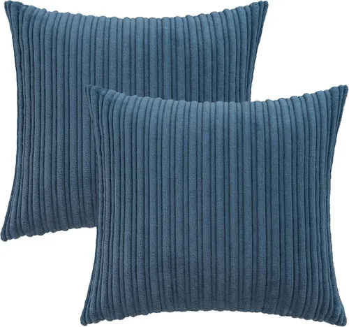 Vista 143 de UGASA - Fundas de almohada decorativas de terciopelo suave y sólidas de Navidad para sala de estar/sofá, 16 x 16 pulgadas, 2 unidades, color burdeos