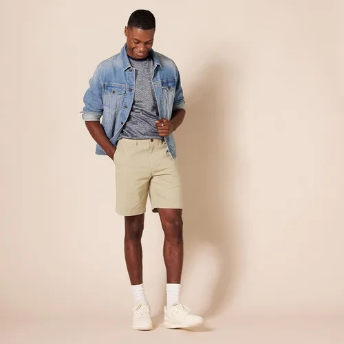 Vista 5 de Tienda Essentials Pantalón corto ajustado 9" para hombre