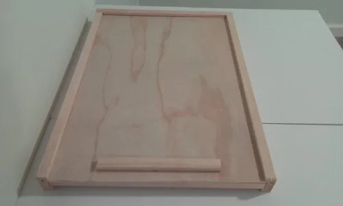 Vista 3 de Tablero inferior apicultor de 8 marcos con hoja de cierre